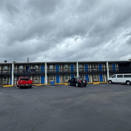 Midtown Lodge Jacksonville Bagian luar foto