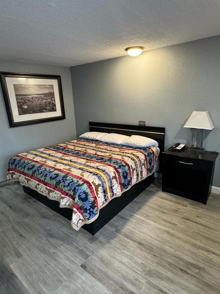 Midtown Lodge Jacksonville Bagian luar foto