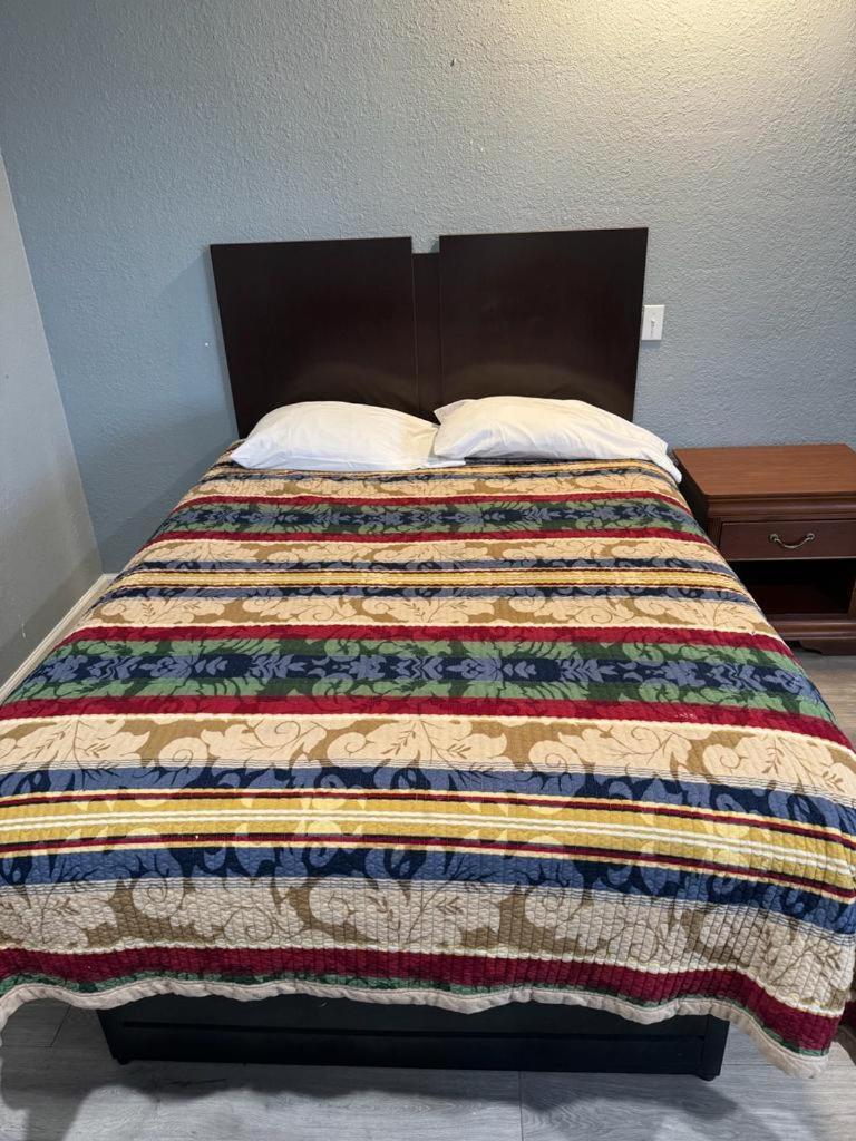 Midtown Lodge Jacksonville Bagian luar foto