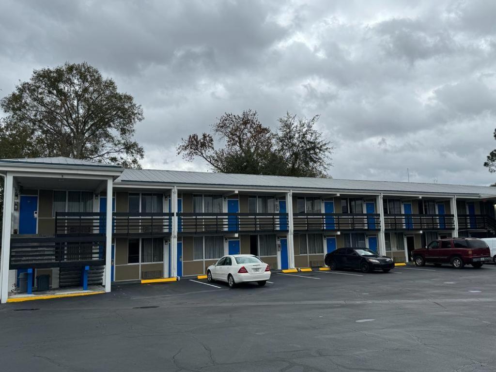 Midtown Lodge Jacksonville Bagian luar foto